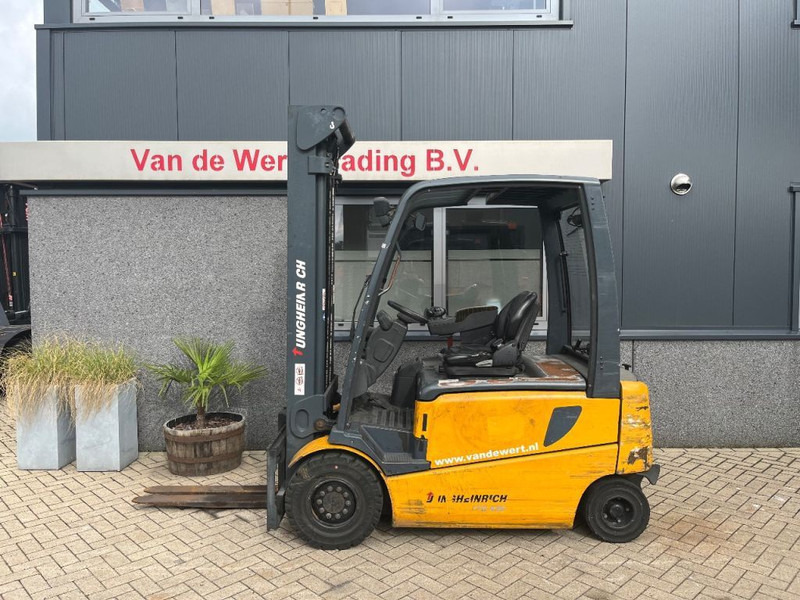 Electric forklift Jungheinrich EFG 430: picture 17