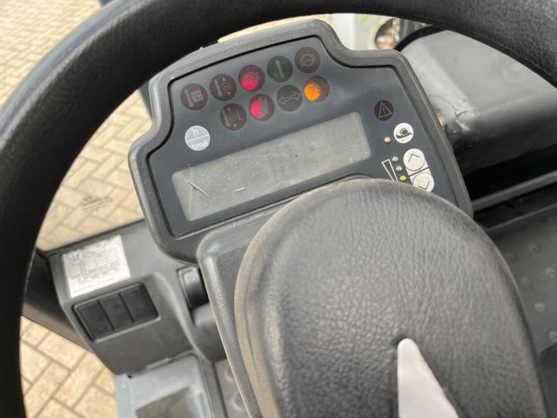 Electric forklift Jungheinrich EFG 430: picture 8