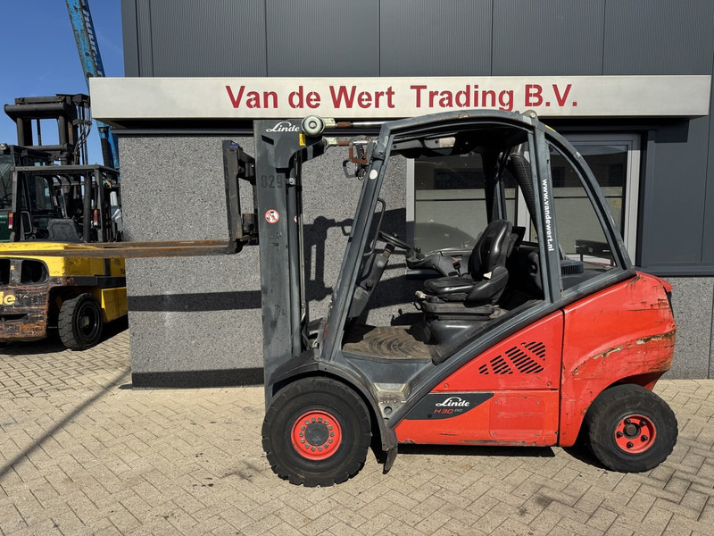 Linde H30D-02 Triplo 465 Freelift / Sideshift / VW Diesel 2014 - Diesel forklift: picture 5 Linde H30D-02 Triplo 465 Freelift / Sideshift / VW Diesel 2014 - Diesel forklift: picture 5