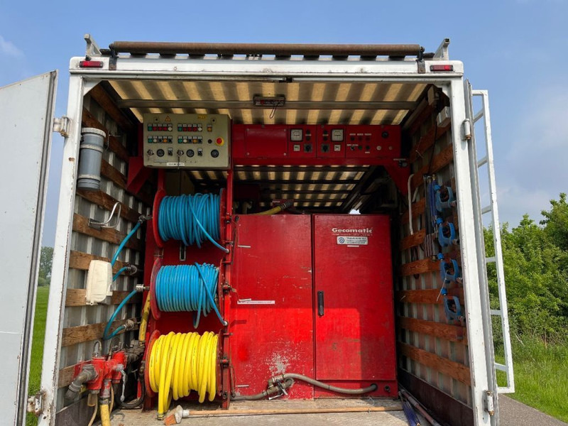 Mercedes-Benz Atego 816 bakwagen 2x hogedruk heet water pompen WATERKRACHT FOCS DIESEL 2008 - Box truck: picture 2 Mercedes-Benz Atego 816 bakwagen 2x hogedruk heet water pompen WATERKRACHT FOCS DIESEL 2008 - Box truck: picture 2