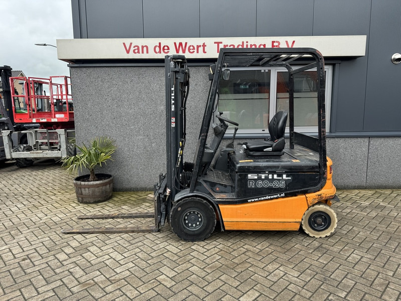 Still Triplo 485 Freelift/Sideshift/4e functie elektrisch - Electric forklift: picture 1 Still Triplo 485 Freelift/Sideshift/4e functie elektrisch - Electric forklift: picture 1