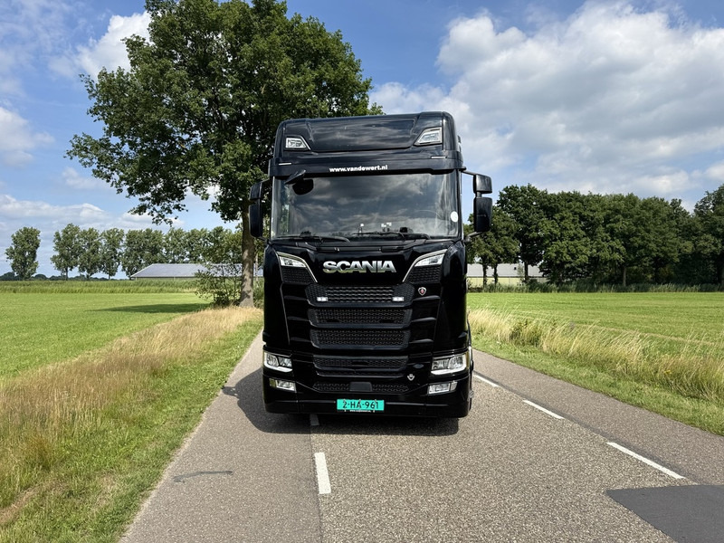 Scania S520 V8 4x2 Full Air - Automaat - Retarder - Euro 6 - I Park Cool - 2018 - TUV 02-2026 - Tractor unit: picture 3 Scania S520 V8 4x2 Full Air - Automaat - Retarder - Euro 6 - I Park Cool - 2018 - TUV 02-2026 - Tractor unit: picture 3