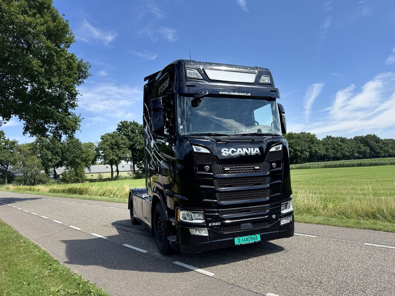 Scania S520 V8 4x2 Full Air - Automaat - Retarder - Euro 6 - I Park Cool - 2018 - TUV 02-2026 - Tractor unit: picture 4 Scania S520 V8 4x2 Full Air - Automaat - Retarder - Euro 6 - I Park Cool - 2018 - TUV 02-2026 - Tractor unit: picture 4