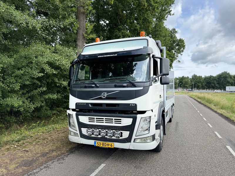 Volvo FM 420 6X2 Machine Transporter / Oprij Vrachtwagen 2013 / EURO 6 / 550DKM / APK 7-26 / Steering Wheel - Autotransporter truck: picture 4 Volvo FM 420 6X2 Machine Transporter / Oprij Vrachtwagen 2013 / EURO 6 / 550DKM / APK 7-26 / Steering Wheel - Autotransporter truck: picture 4