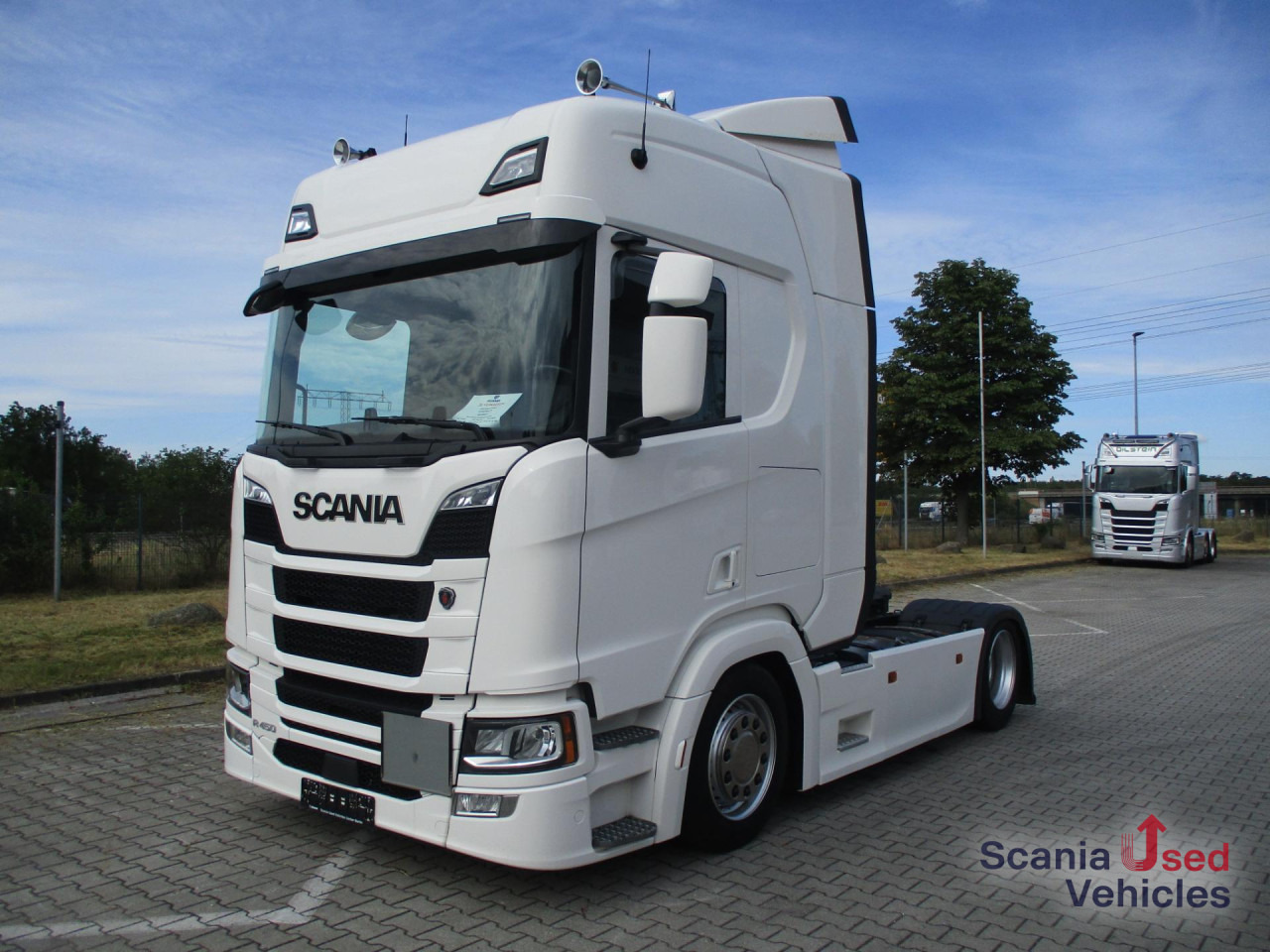 SCANIA R 450 A4x2EB height adjustable fifth wheel couplin - Tractor unit: picture 1 SCANIA R 450 A4x2EB height adjustable fifth wheel couplin - Tractor unit: picture 1