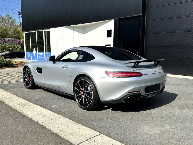 Mercedes-Benz AMG GT S / V8 4.0 L Biturbo (M178) - Car: picture 4 Mercedes-Benz AMG GT S / V8 4.0 L Biturbo (M178) - Car: picture 4
