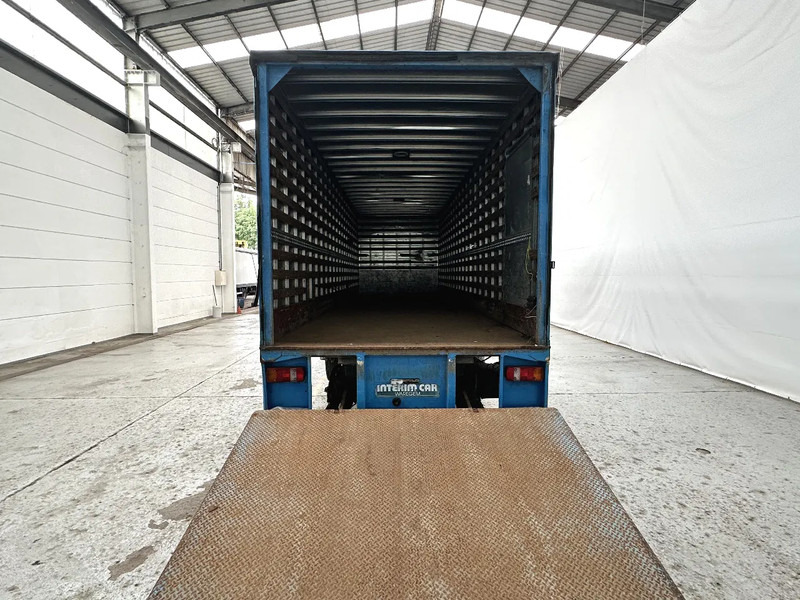 Mercedes-Benz Atego 1218 SIDE DOOR / LIFT / LAMMES - LAMMES / BLATT - BLATT - Box truck: picture 5 Mercedes-Benz Atego 1218 SIDE DOOR / LIFT / LAMMES - LAMMES / BLATT - BLATT - Box truck: picture 5