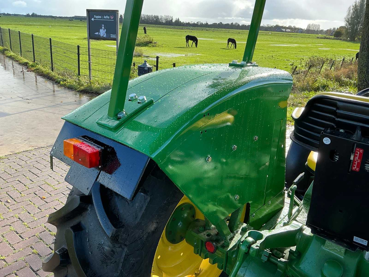 Farm tractor 1977 JOHN DEERE 2030S ALL-WHEEL DRIVE FARM TRACTOR: picture 13