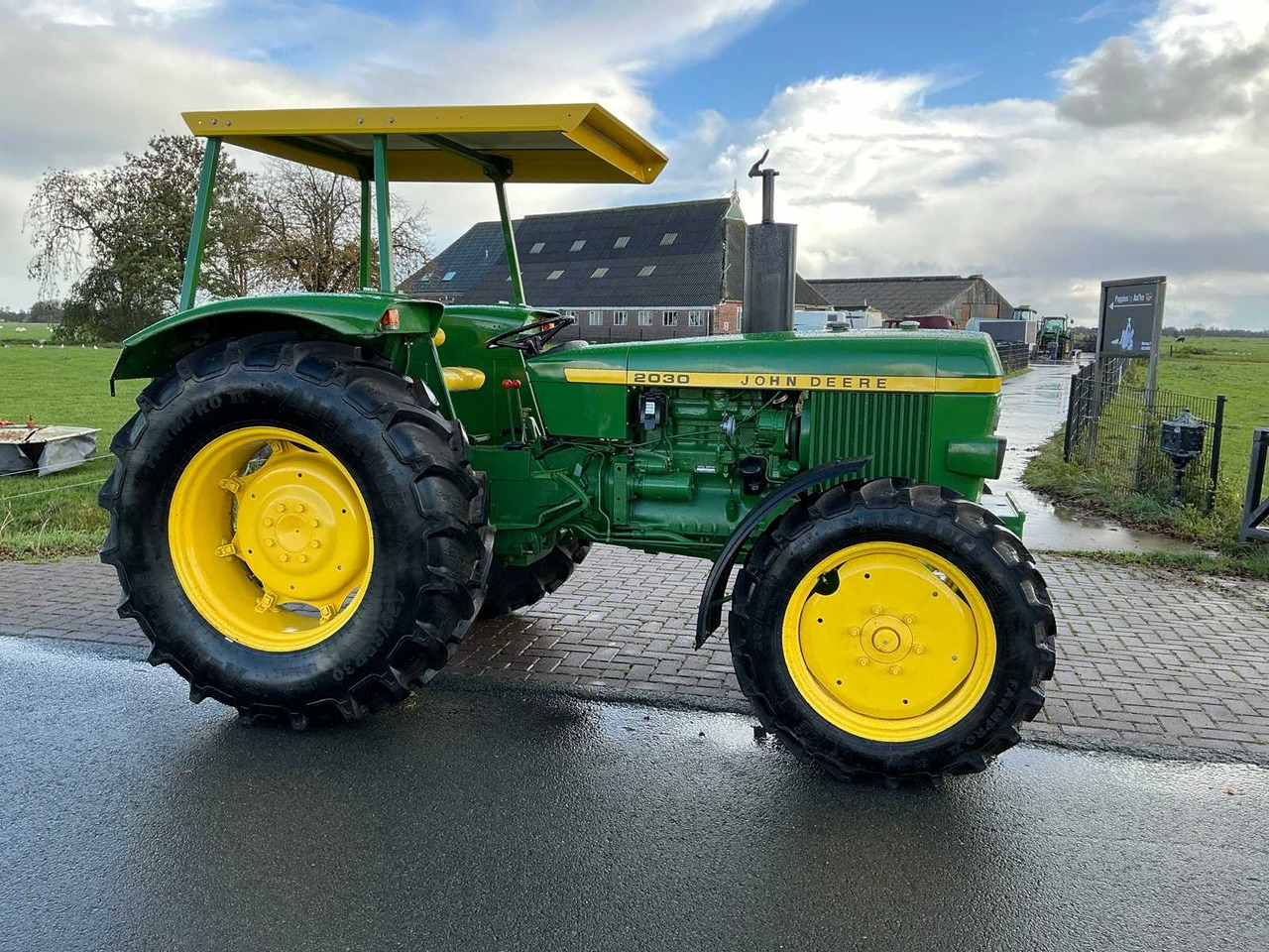 Farm tractor 1977 JOHN DEERE 2030S ALL-WHEEL DRIVE FARM TRACTOR: picture 6
