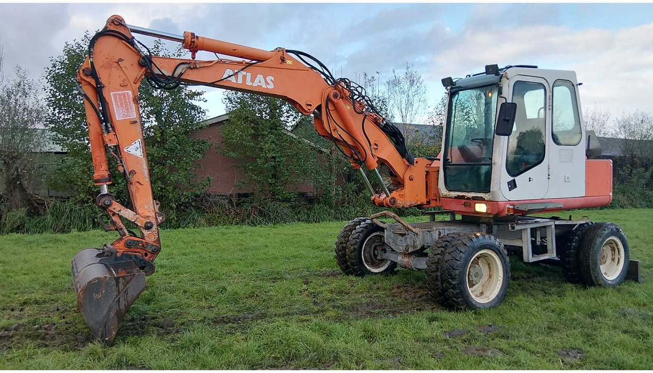 1996 ATLAS 1104 WHEELED EXCAVATOR - Wheel excavator: picture 1 1996 ATLAS 1104 WHEELED EXCAVATOR - Wheel excavator: picture 1