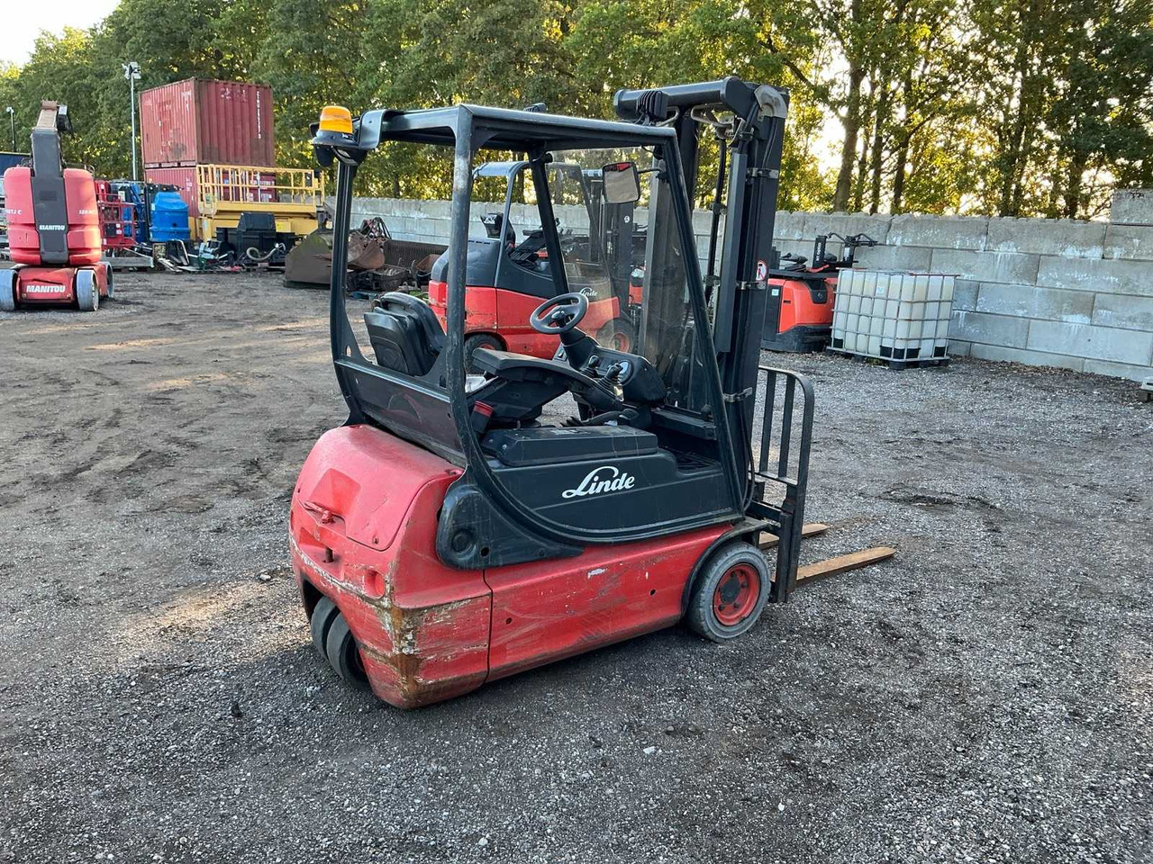 2003 LINDE E16 C02 FORKLIFT - Forklift: picture 5 2003 LINDE E16 C02 FORKLIFT - Forklift: picture 5