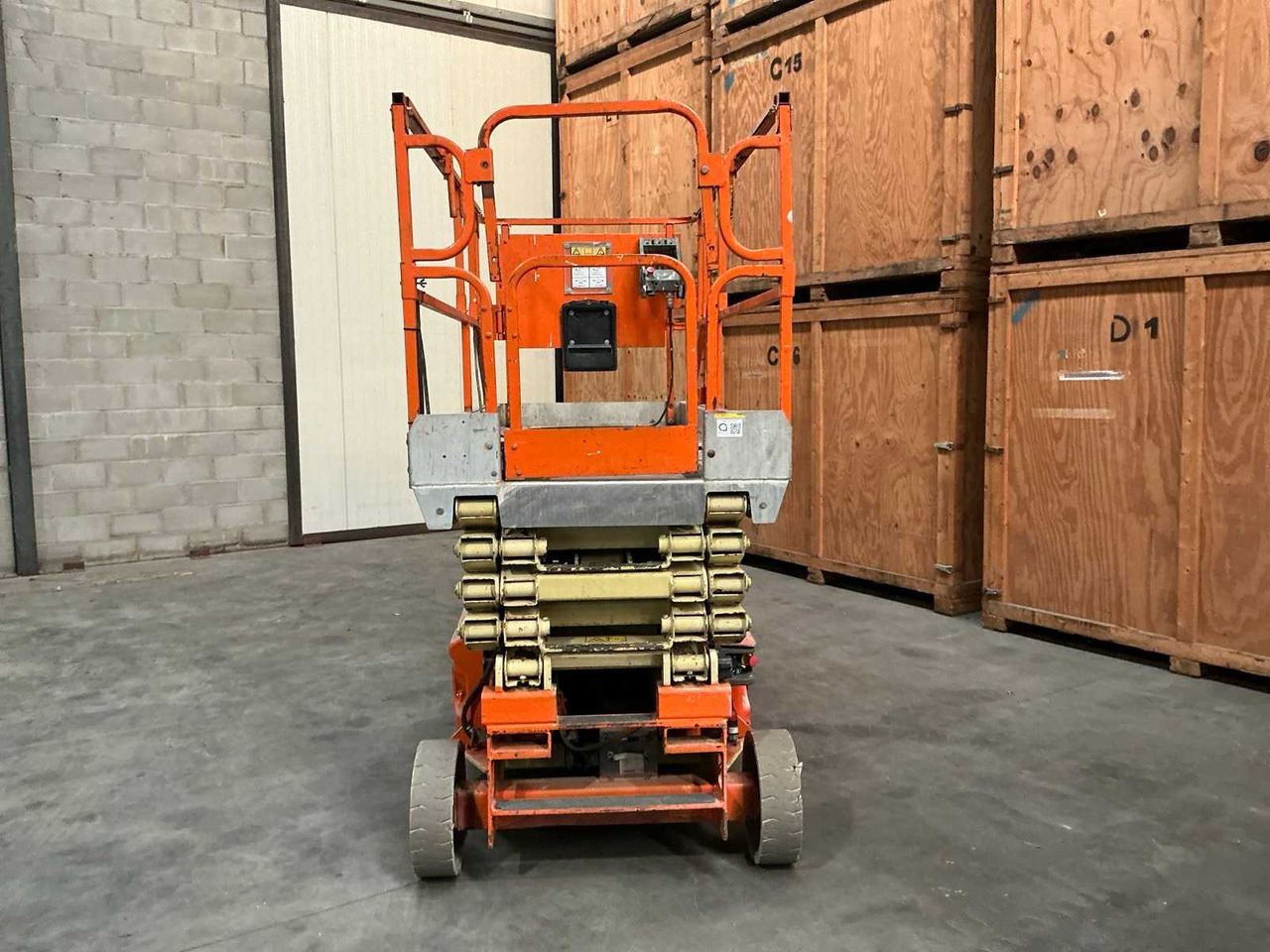 2004 JLG 2646ES SCISSOR LIFT - Aerial platform: picture 2 2004 JLG 2646ES SCISSOR LIFT - Aerial platform: picture 2