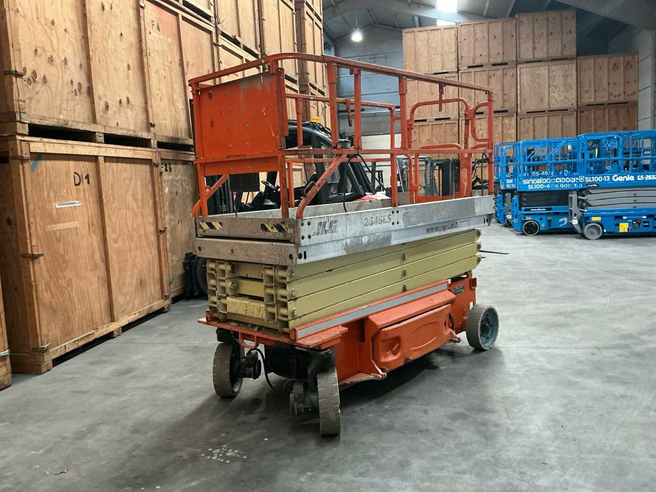 2004 JLG 2646ES SCISSOR LIFT - Aerial platform: picture 4 2004 JLG 2646ES SCISSOR LIFT - Aerial platform: picture 4