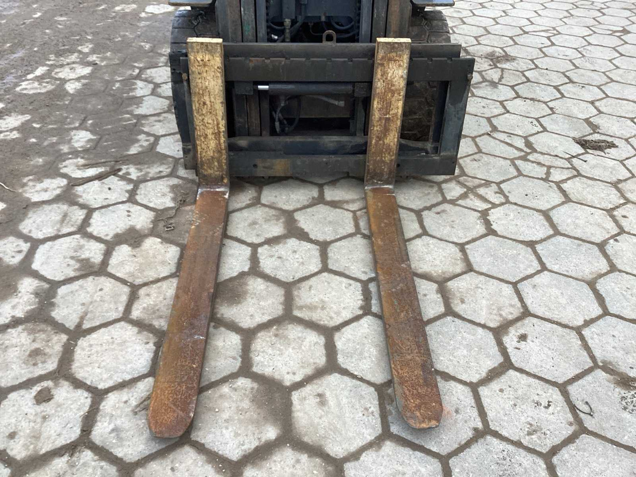 2006 DOOSAN D33S-3 FORKLIFT - Forklift: picture 5 2006 DOOSAN D33S-3 FORKLIFT - Forklift: picture 5