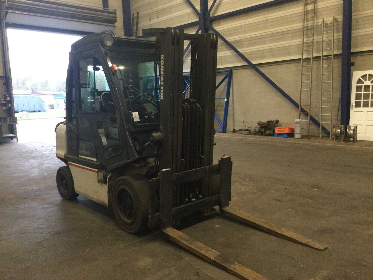 2007 NISSAN UGD02A30PQ FORKLIFT - Forklift: picture 3 2007 NISSAN UGD02A30PQ FORKLIFT - Forklift: picture 3