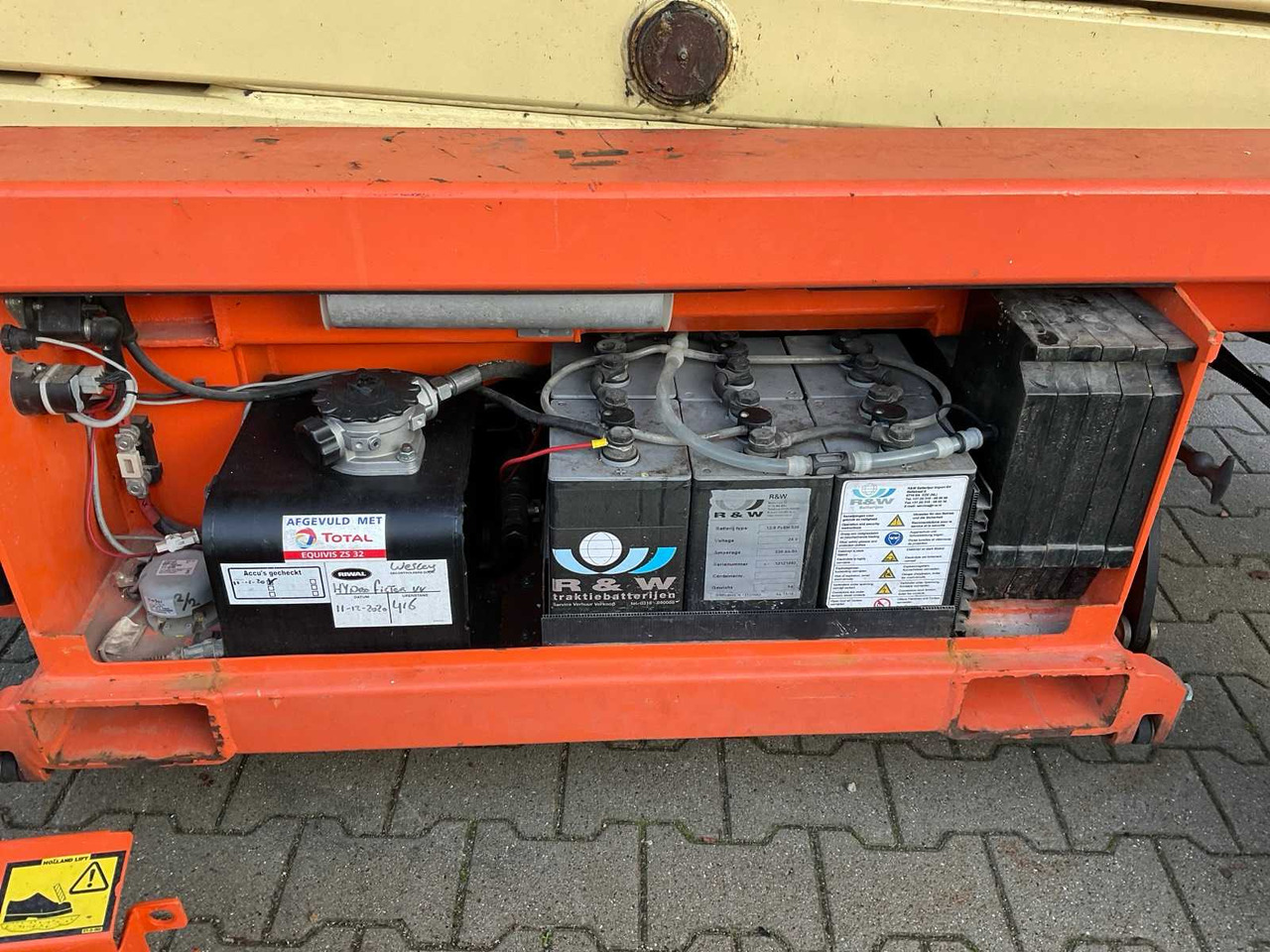 Aerial platform 2013 HOLLAND LIFT HL-11816 AERIAL PLATFORM: picture 18 Aerial platform 2013 HOLLAND LIFT HL-11816 AERIAL PLATFORM: picture 18