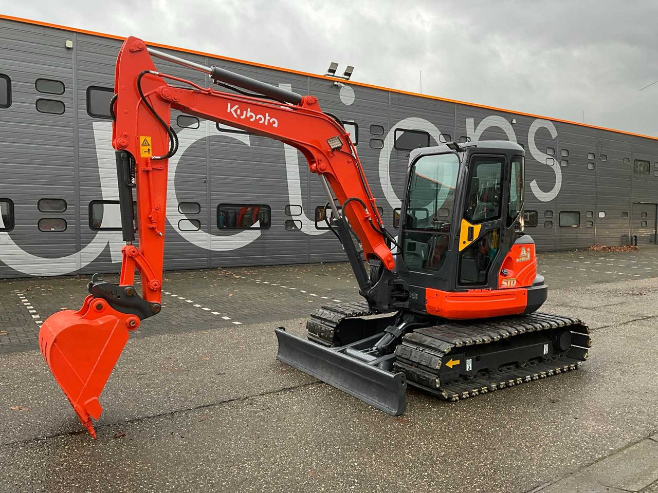 2013 KUBOTA KX161-3SZ MIDI EXCAVATOR - Excavator: picture 1 2013 KUBOTA KX161-3SZ MIDI EXCAVATOR - Excavator: picture 1