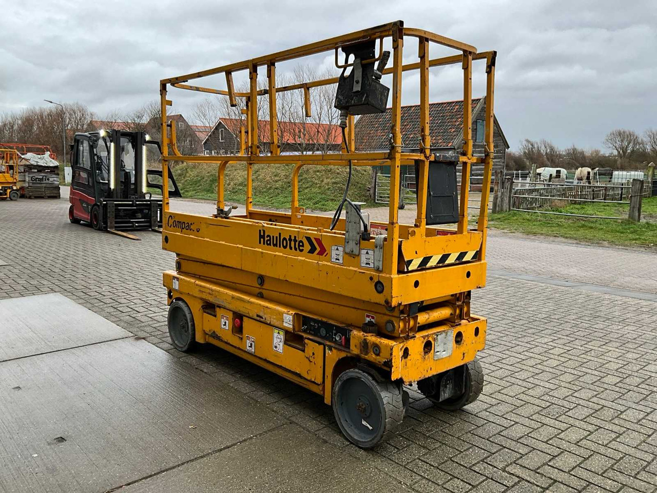 2015 HAULOTTE COMPACT 8 AERIAL PLATFORM - Aerial platform: picture 2 2015 HAULOTTE COMPACT 8 AERIAL PLATFORM - Aerial platform: picture 2