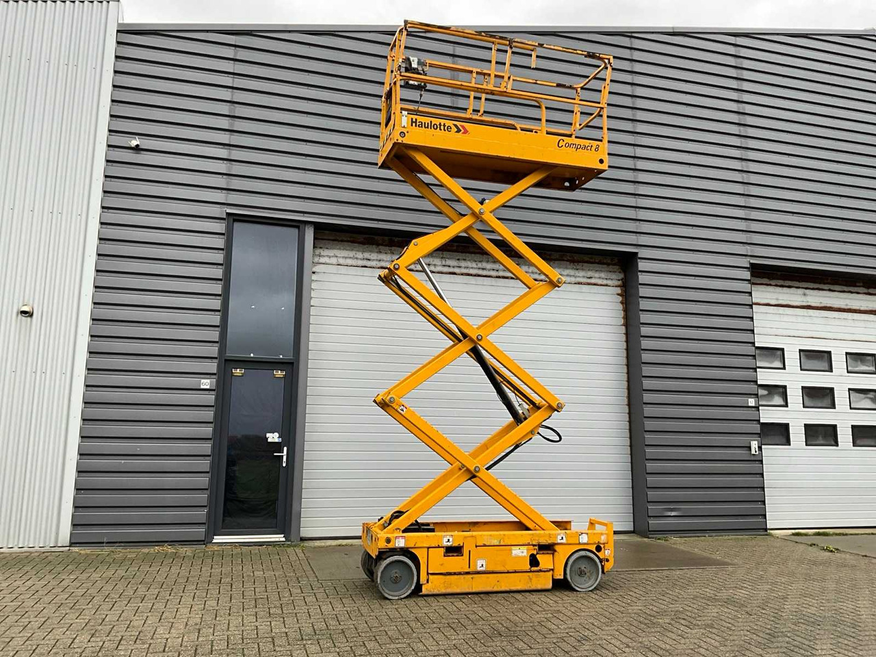 2015 HAULOTTE COMPACT 8 AERIAL PLATFORM - Aerial platform: picture 5 2015 HAULOTTE COMPACT 8 AERIAL PLATFORM - Aerial platform: picture 5