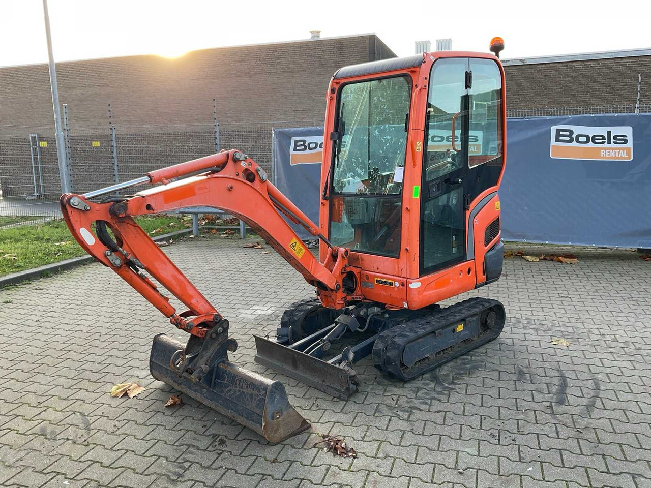2016 KUBOTA KX016-4G MINI EXCAVATOR - Mini excavator: picture 1 2016 KUBOTA KX016-4G MINI EXCAVATOR - Mini excavator: picture 1
