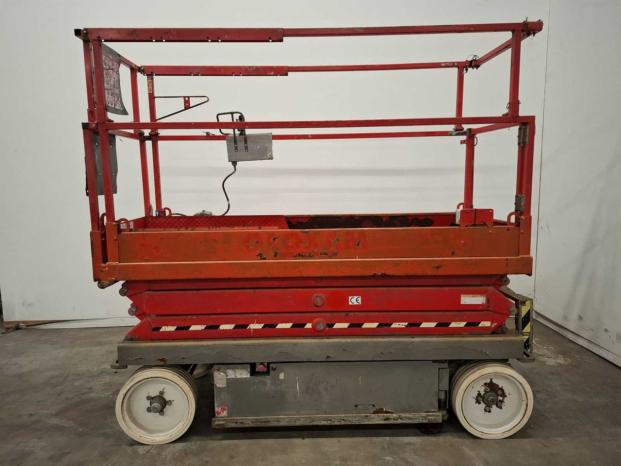 2016 SKYJACK SJ3220 AERIAL PLATFORM - Aerial platform: picture 3 2016 SKYJACK SJ3220 AERIAL PLATFORM - Aerial platform: picture 3