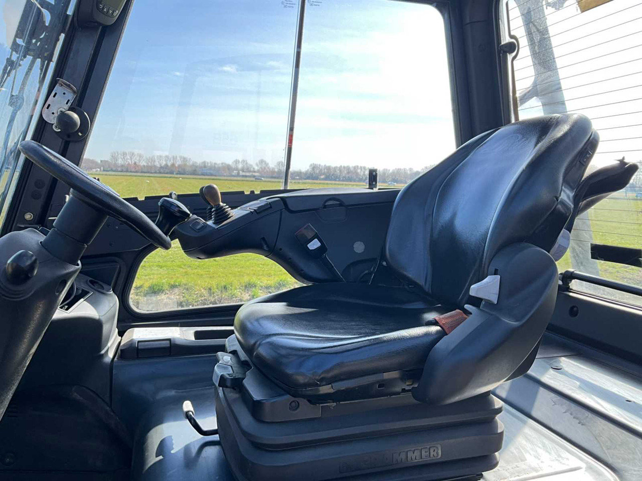 Forklift 2017 LINDE E50HL 5000KG FORKLIFT TRUCK PACKED WITH OPTIONS: picture 11 Forklift 2017 LINDE E50HL 5000KG FORKLIFT TRUCK PACKED WITH OPTIONS: picture 11