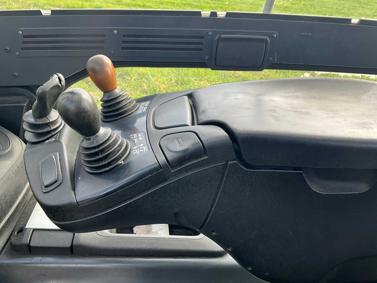 Forklift 2017 LINDE E50HL 5000KG FORKLIFT TRUCK PACKED WITH OPTIONS: picture 12 Forklift 2017 LINDE E50HL 5000KG FORKLIFT TRUCK PACKED WITH OPTIONS: picture 12