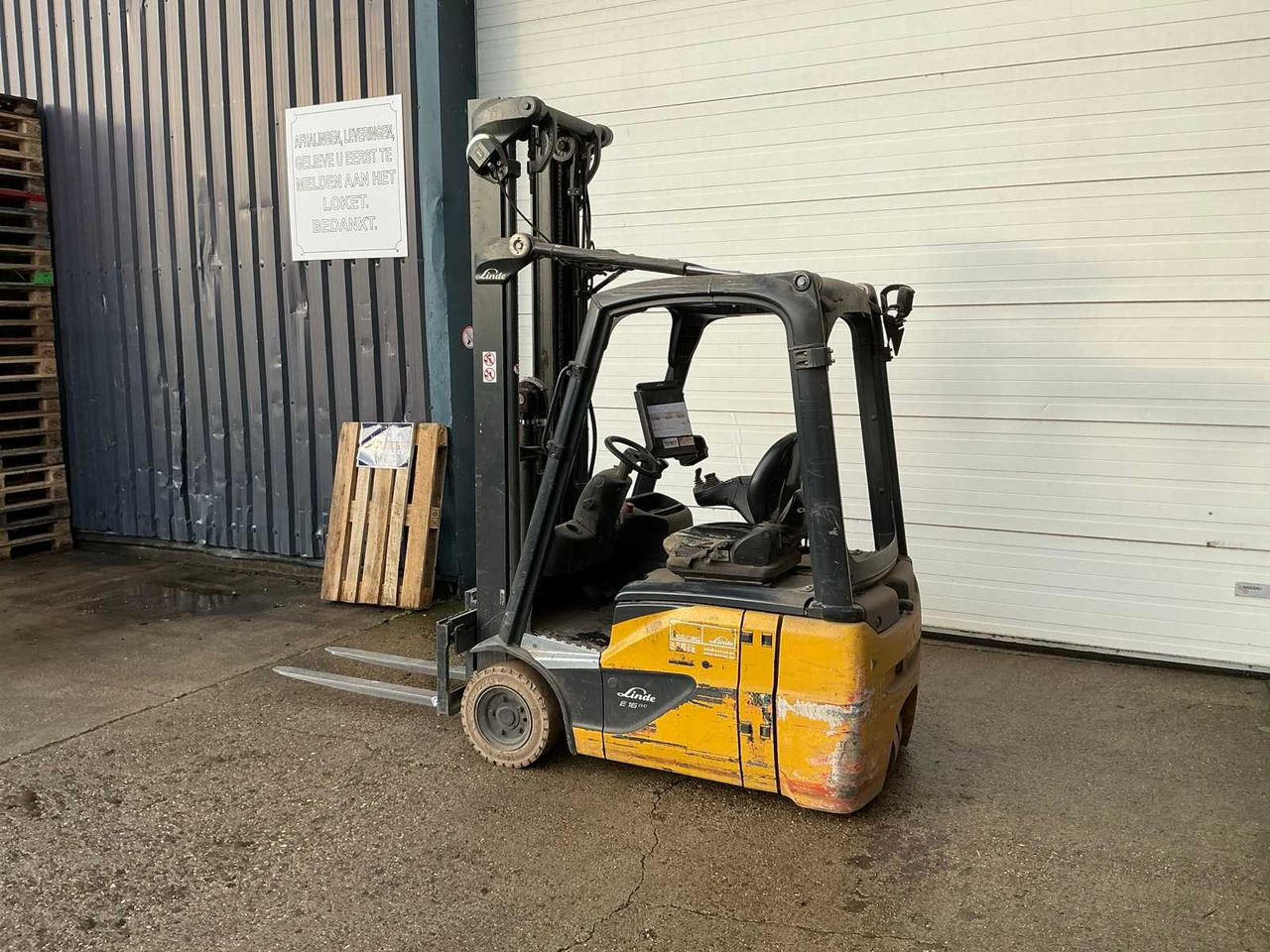 2020 LINDE E16C-02 EVO FORKLIFT TRUCK - Forklift: picture 3 2020 LINDE E16C-02 EVO FORKLIFT TRUCK - Forklift: picture 3