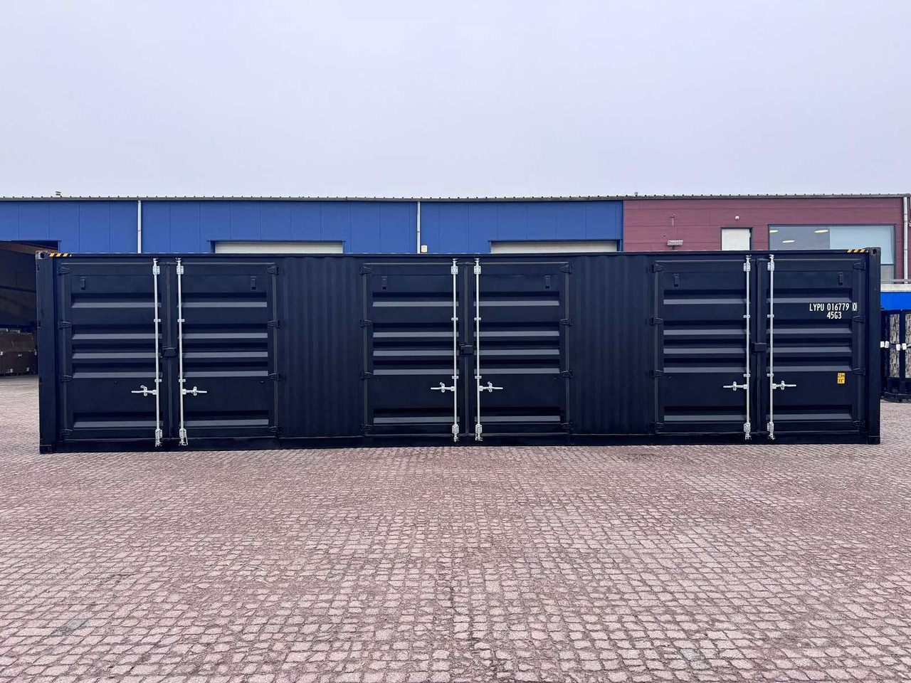 40ft High Cube shipping container with 3 side doors - Shipping container: picture 3 40ft High Cube shipping container with 3 side doors - Shipping container: picture 3