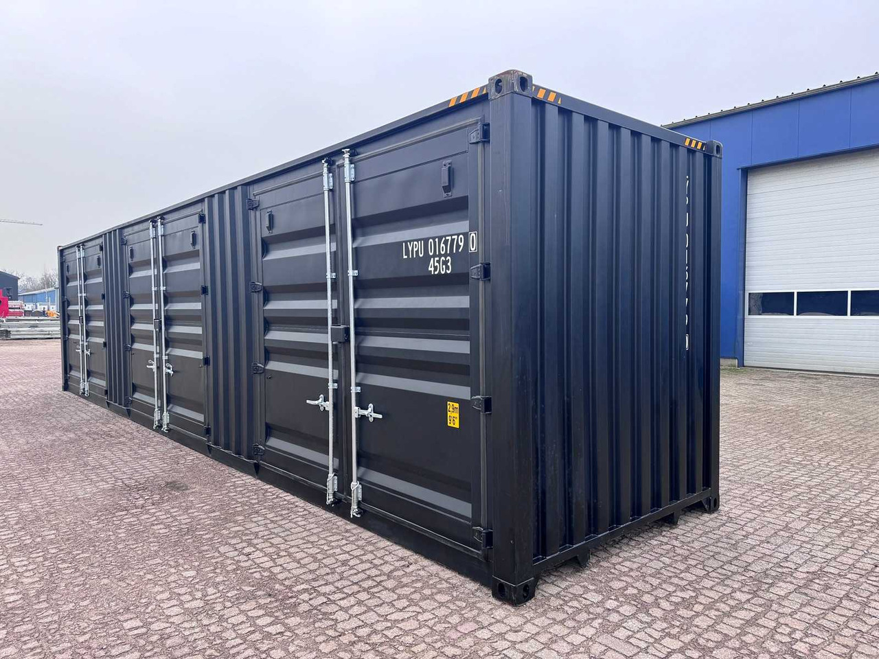 40ft High Cube shipping container with 3 side doors - Shipping container: picture 4 40ft High Cube shipping container with 3 side doors - Shipping container: picture 4
