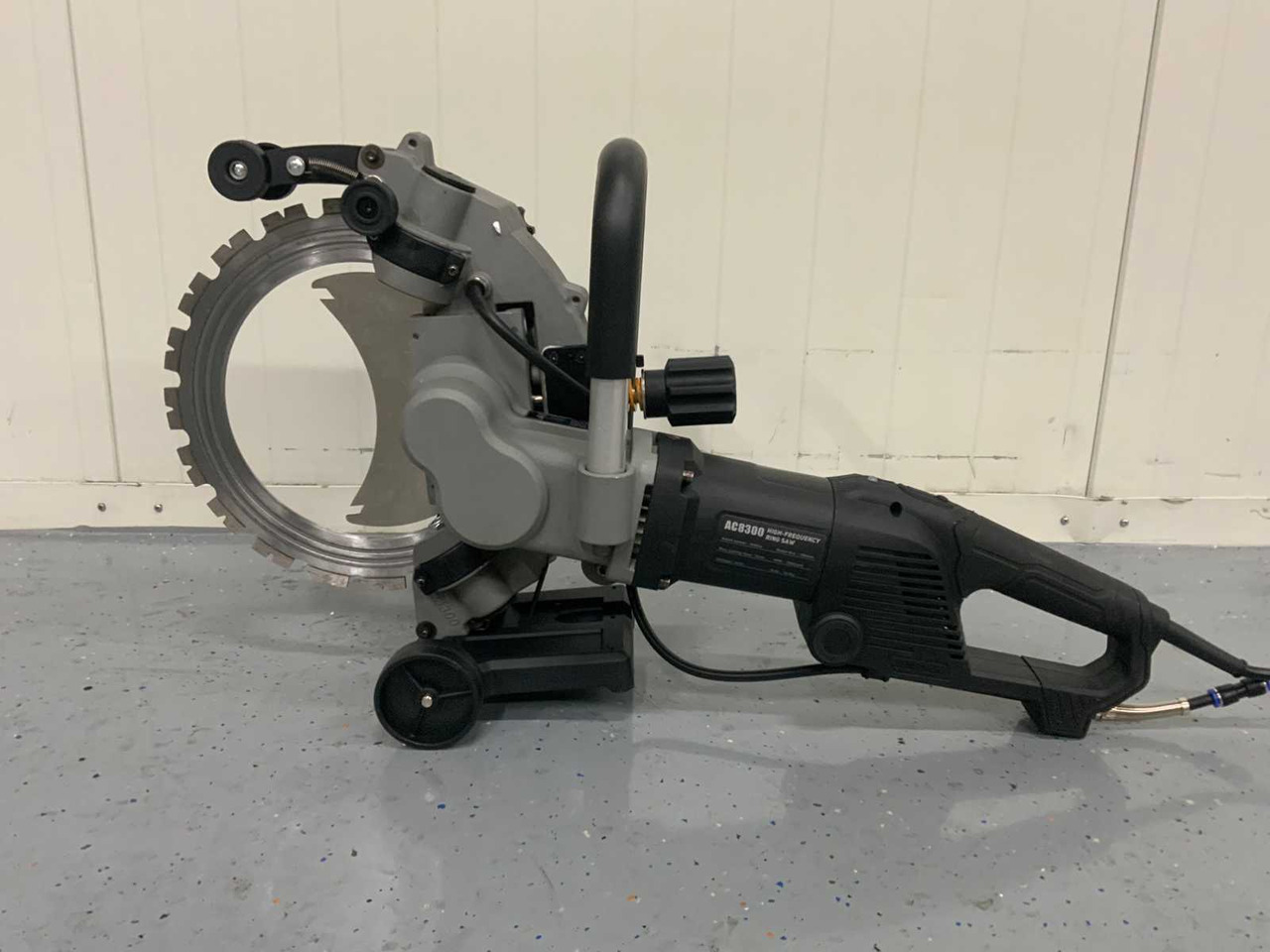 AC8300 - Concrete equipment: picture 5 AC8300 - Concrete equipment: picture 5