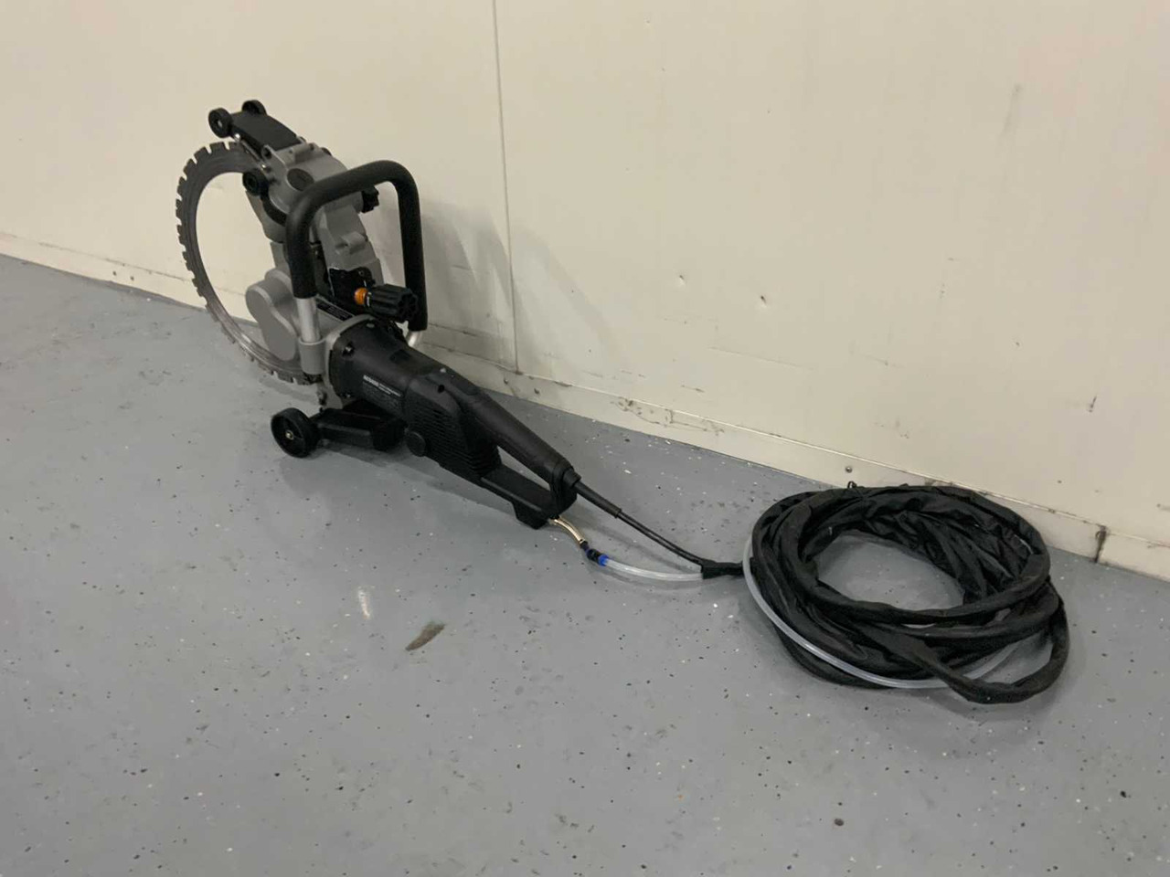 AC8400 - Concrete equipment: picture 5 AC8400 - Concrete equipment: picture 5