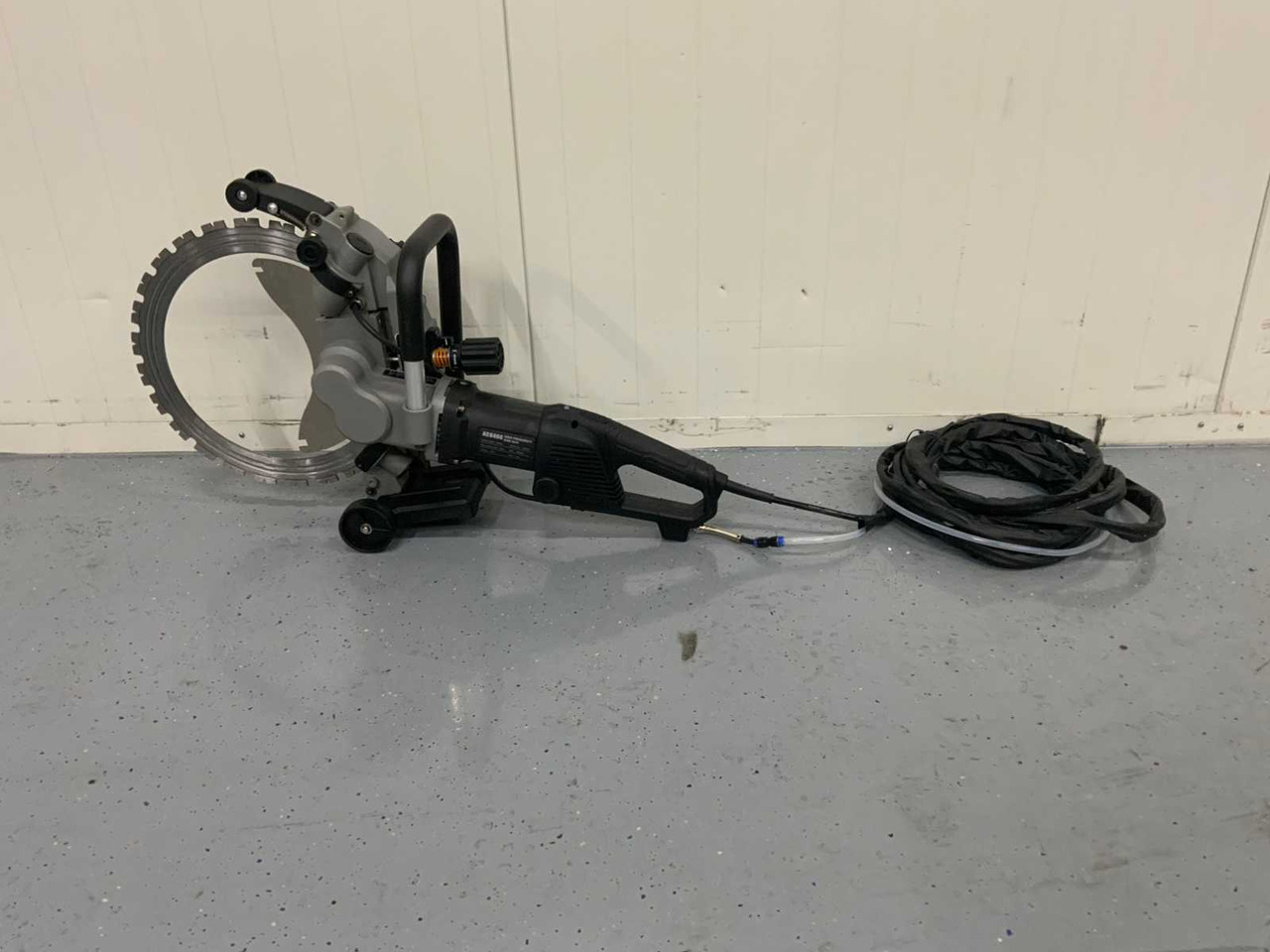 AC8400 - Concrete equipment: picture 3 AC8400 - Concrete equipment: picture 3
