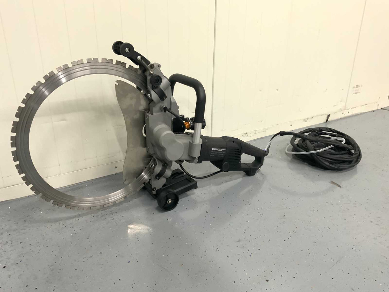 AC8500 - Concrete equipment: picture 1 AC8500 - Concrete equipment: picture 1