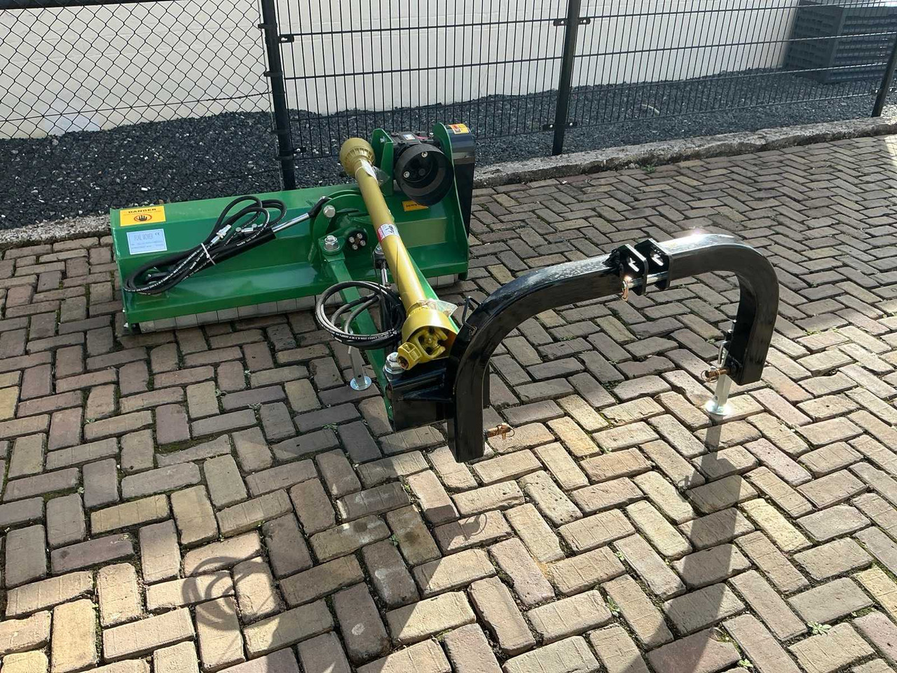 AGL125 - Flail mower: picture 4 AGL125 - Flail mower: picture 4