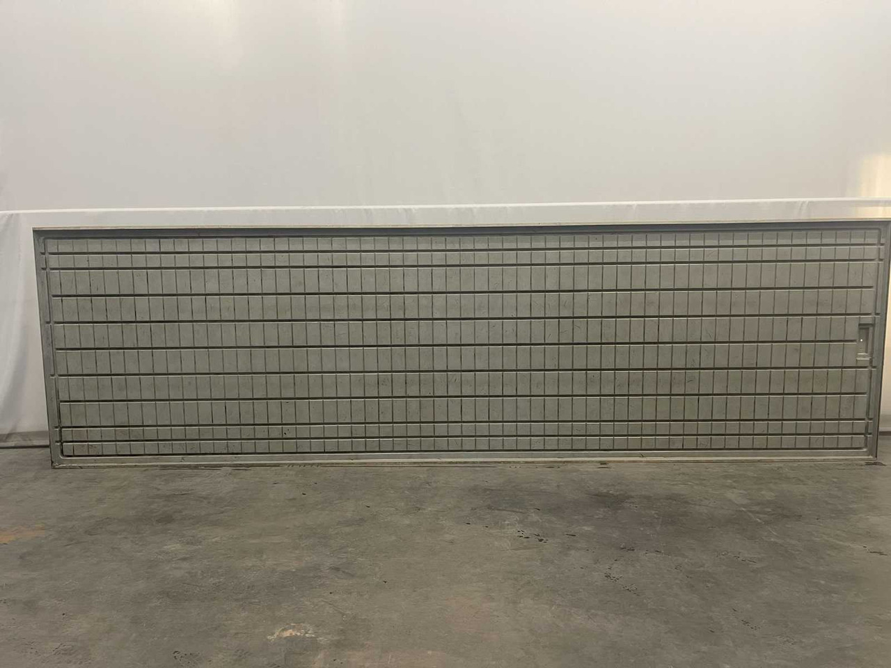 Aluminum cultivation table (5,90x1,715 mtr) (80x) - Agricultural machinery: picture 3 Aluminum cultivation table (5,90x1,715 mtr) (80x) - Agricultural machinery: picture 3