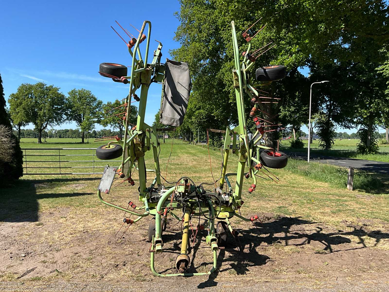 Claas Volto 670H - Agricultural machinery: picture 2 Claas Volto 670H - Agricultural machinery: picture 2