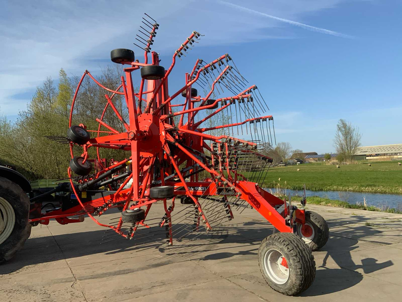 Kuhn GA9531 - Agricultural machinery: picture 4 Kuhn GA9531 - Agricultural machinery: picture 4