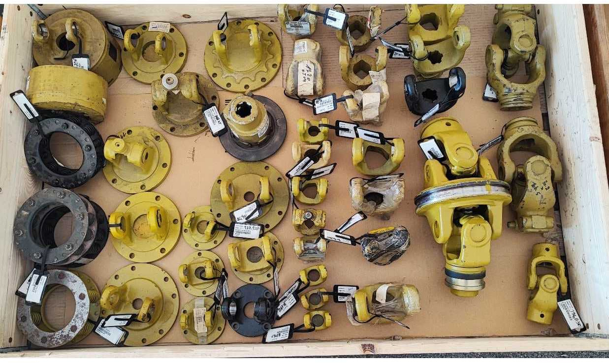 Batch of PTO parts - Agricultural machinery: picture 1 Batch of PTO parts - Agricultural machinery: picture 1