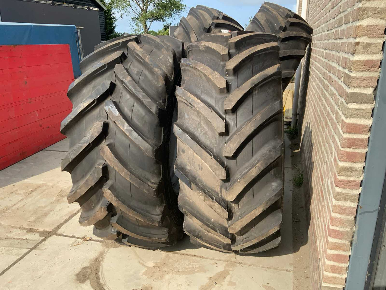 Alliance Agri Star 2 - Wheels and tires for Farm tractor: picture 2 Alliance Agri Star 2 - Wheels and tires for Farm tractor: picture 2
