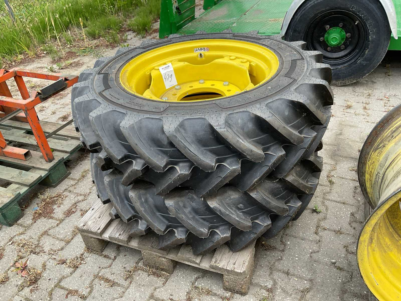Alliance Agri Star 2 - Wheels and tires for Farm tractor: picture 1 Alliance Agri Star 2 - Wheels and tires for Farm tractor: picture 1