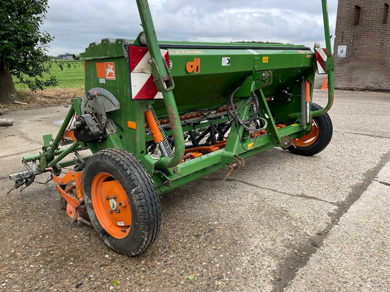 Amazone 09-30 Super - Precision sowing machine: picture 4 Amazone 09-30 Super - Precision sowing machine: picture 4