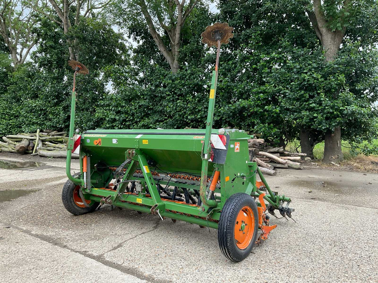 Amazone 09-30 Super - Precision sowing machine: picture 1 Amazone 09-30 Super - Precision sowing machine: picture 1