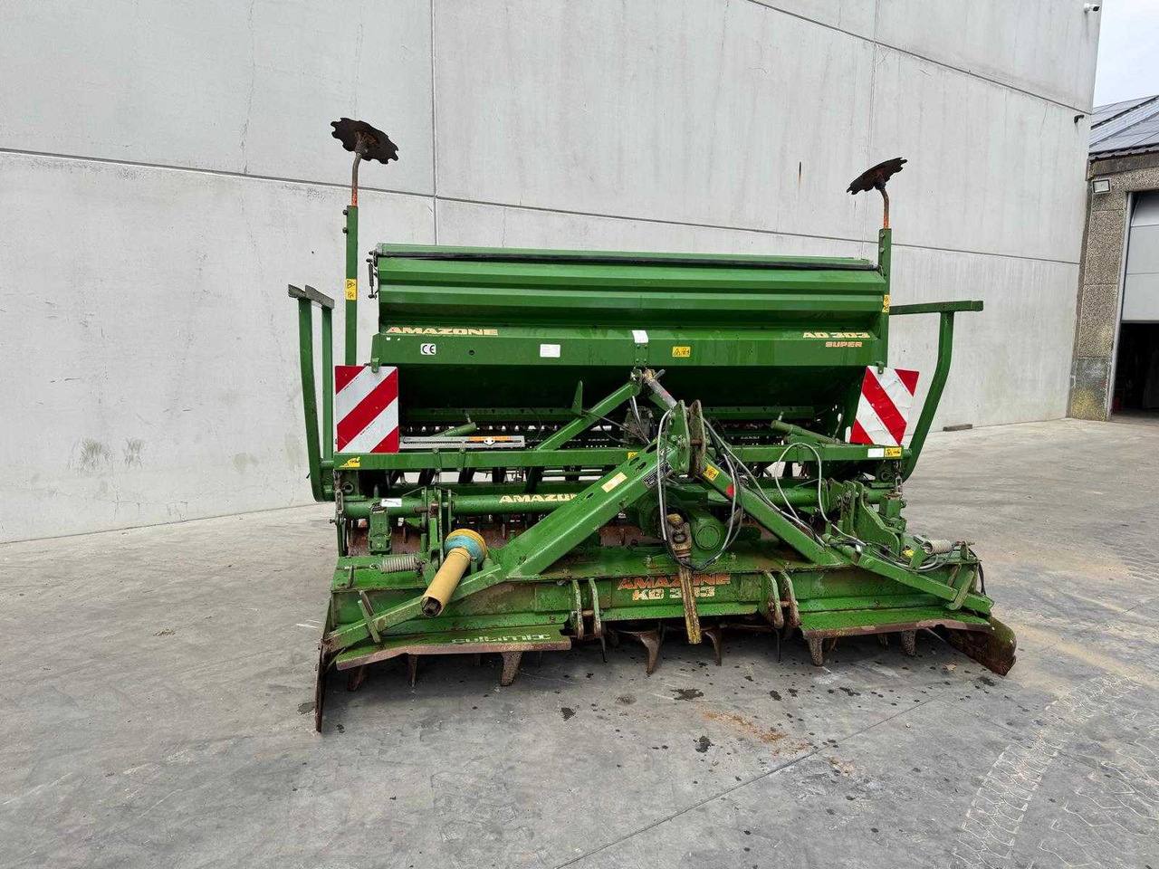 Amazone AD303 + KG303 - Precision sowing machine: picture 3 Amazone AD303 + KG303 - Precision sowing machine: picture 3