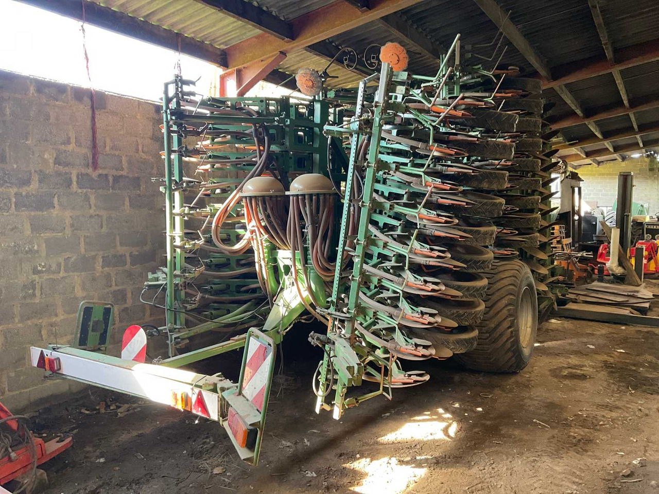 Amazone Cirrus 9000 - Soil tillage equipment: picture 5 Amazone Cirrus 9000 - Soil tillage equipment: picture 5