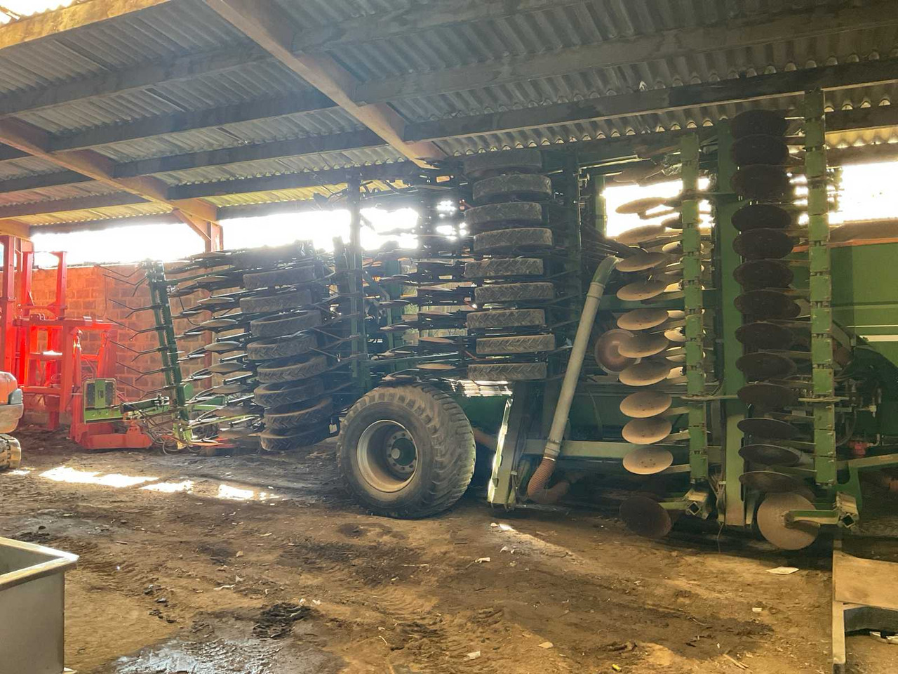 Amazone Cirrus 9000 - Soil tillage equipment: picture 3 Amazone Cirrus 9000 - Soil tillage equipment: picture 3