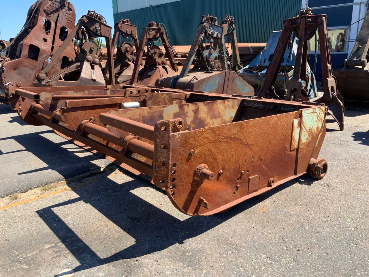 Dragline plow - Attachment for Construction machinery: picture 3 Dragline plow - Attachment for Construction machinery: picture 3