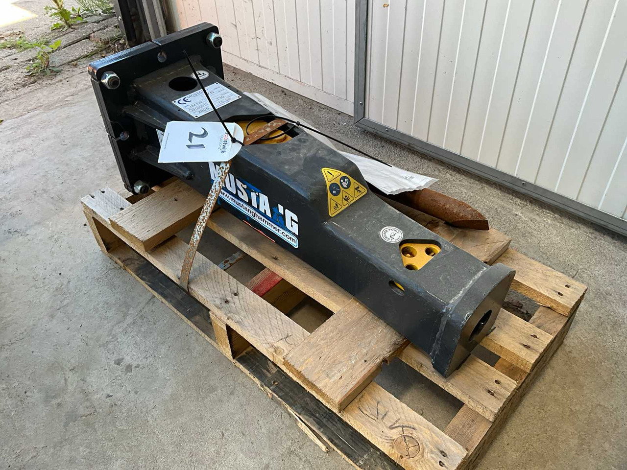 Müstang HM100 - Attachment for Construction machinery: picture 2 Müstang HM100 - Attachment for Construction machinery: picture 2