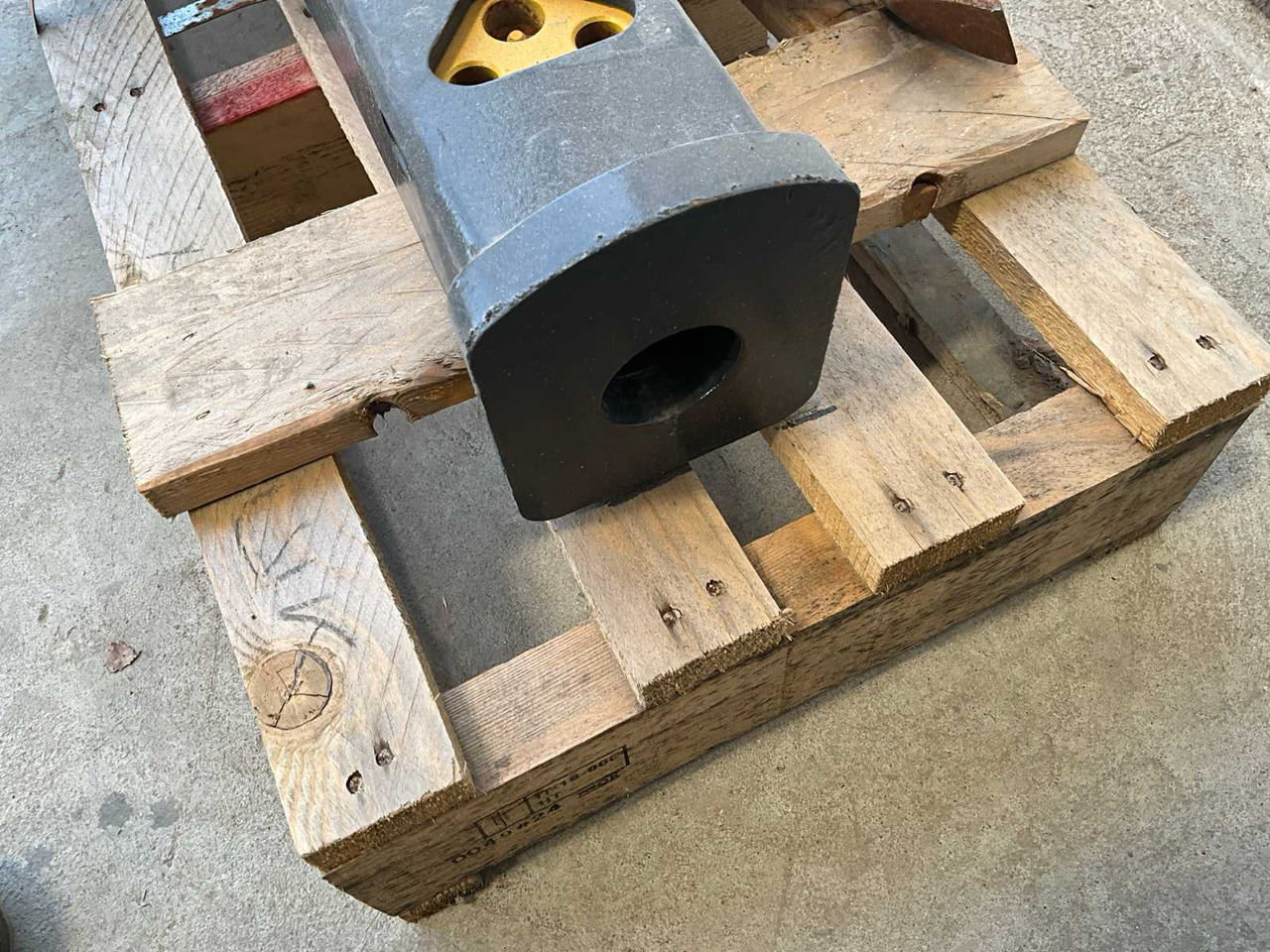 Müstang HM100 - Attachment for Construction machinery: picture 4 Müstang HM100 - Attachment for Construction machinery: picture 4