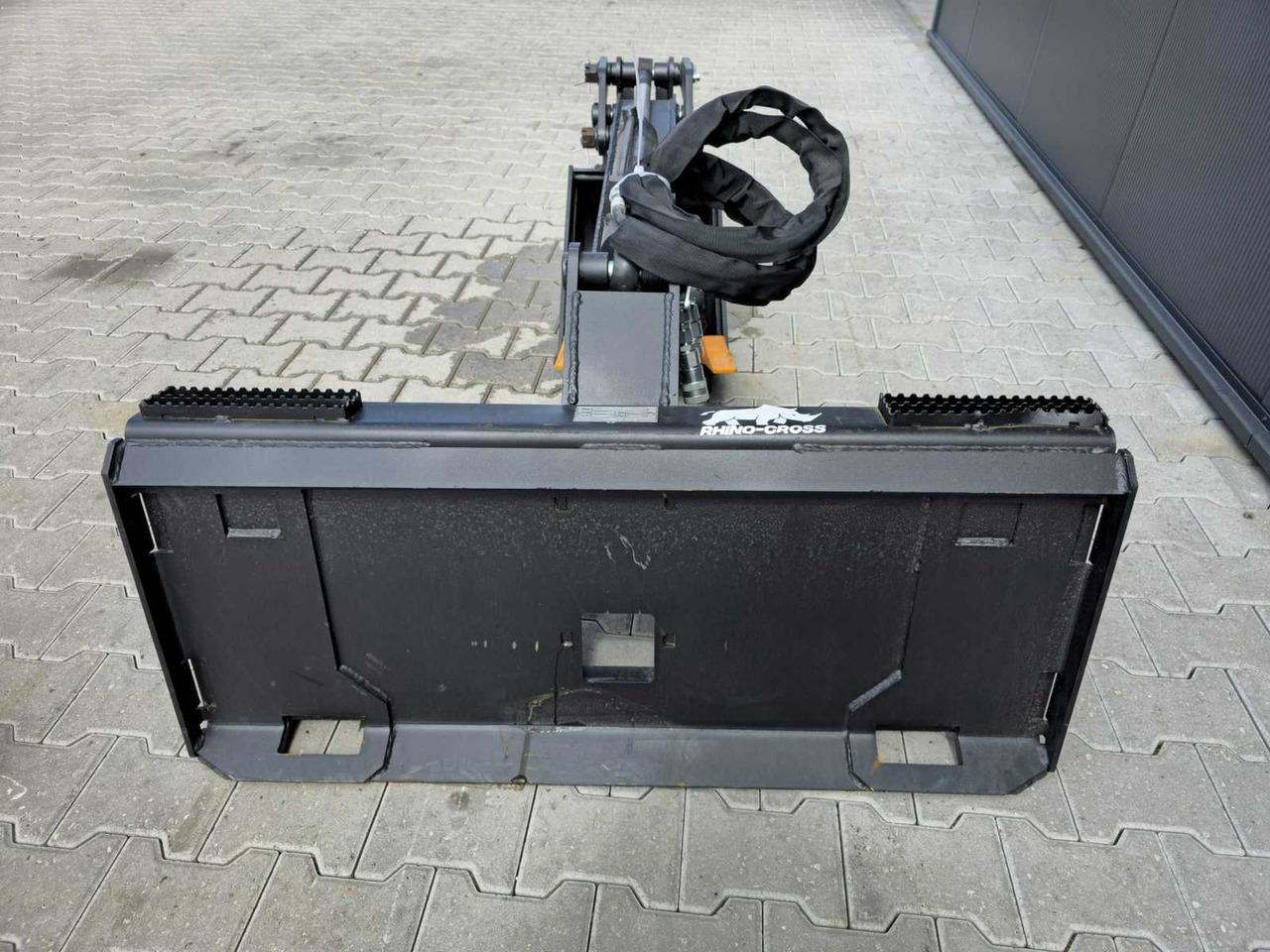 Rhino-cross Backhoe arm - Attachment for Construction machinery: picture 4 Rhino-cross Backhoe arm - Attachment for Construction machinery: picture 4